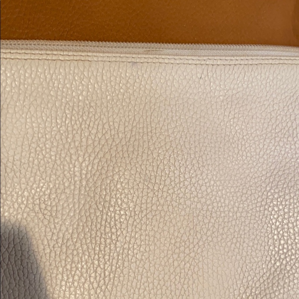 Vintage leather Fendi bag - Picture 4 of 8